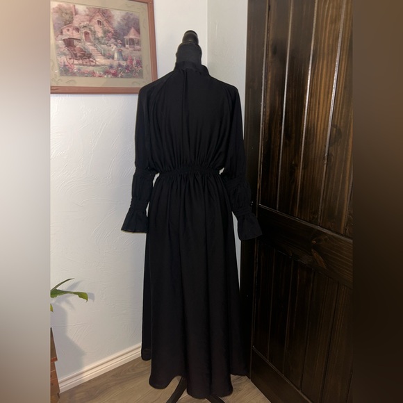 Black zip up tech gear fitted collared maxi dress - Picture 11 of 11